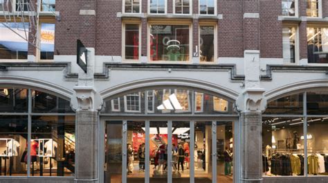 adidas store kalverstraat|Amsterdam, Noord.